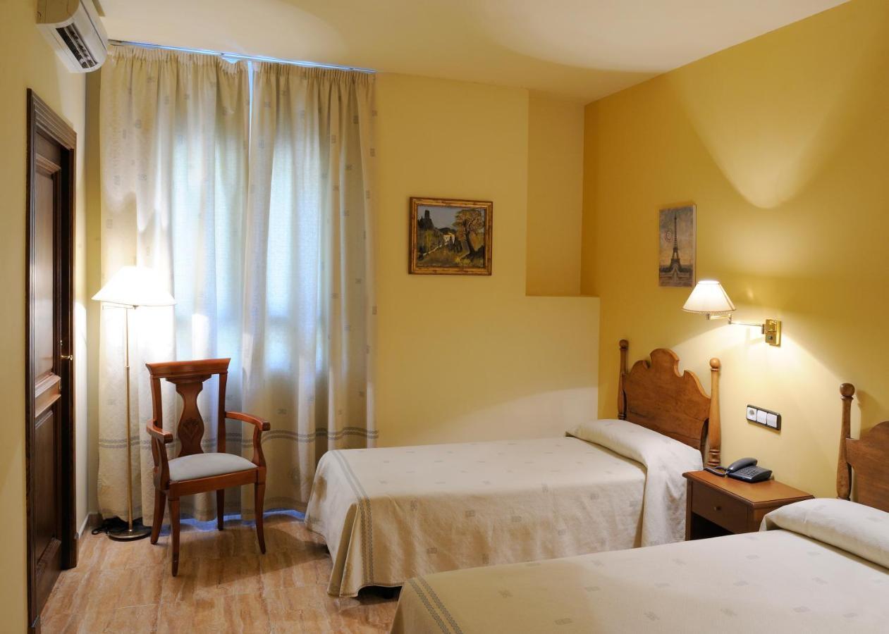 Hotel El Oasis Carchel Oda fotoğraf